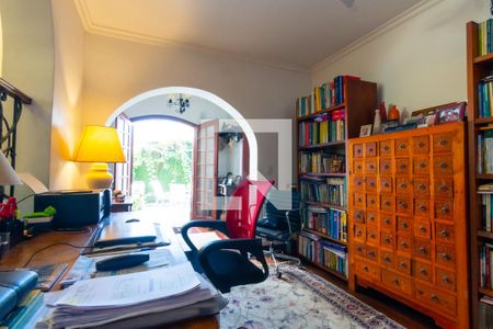 Casa à venda com 608m², 3 quartos e 6 vagas Casa à venda com 608m², 3 quartos e 6 vagasSala 3