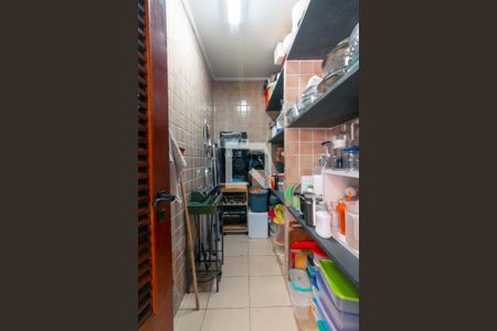 Casa à venda com 608m², 3 quartos e 6 vagas Casa à venda com 608m², 3 quartos e 6 vagasDetalhe da cozinha