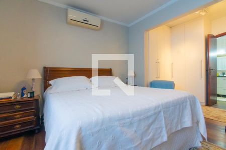 Casa à venda com 608m², 3 quartos e 6 vagas Casa à venda com 608m², 3 quartos e 6 vagasQuarto 2 - suíte