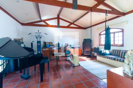 Casa à venda com 608m², 3 quartos e 6 vagas Casa à venda com 608m², 3 quartos e 6 vagasQuarto 1 - suíte