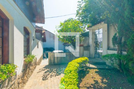 Casa à venda com 608m², 3 quartos e 6 vagas Casa à venda com 608m², 3 quartos e 6 vagasJardim
