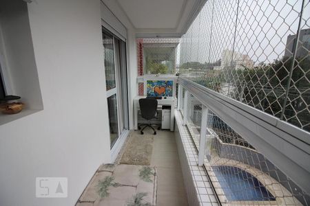 Apartamento à venda com 150m², 3 quartos e 3 vagasVaranda do Quarto 1 - Suíte