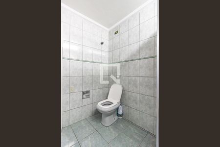 Casa à venda com 140m², 3 quartos e 2 vagasBanheiro