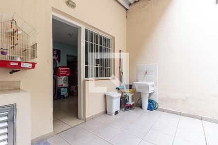Casa à venda com 140m², 3 quartos e 2 vagasQuintal