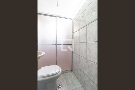 Casa à venda com 140m², 3 quartos e 2 vagasBanheiro da Suíte