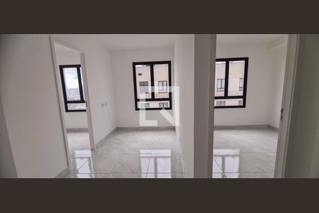 Sala de apartamento para alugar com 1 quarto, 38m² em Presidente Altino, Osasco