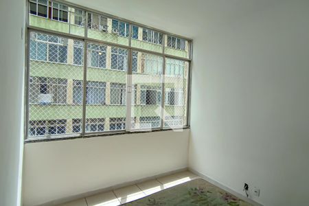 quarto 1 de apartamento para alugar com 2 quartos, 55m² em Pechincha, Rio de Janeiro