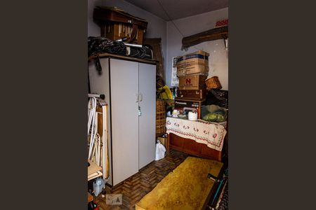 Casa à venda com 168m², 3 quartos e 2 vagas Casa à venda com 168m², 3 quartos e 2 vagasQuarto de Serviço