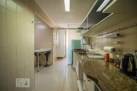 Apartamento à venda com 64m², 2 quartos e 1 vagaCozinha