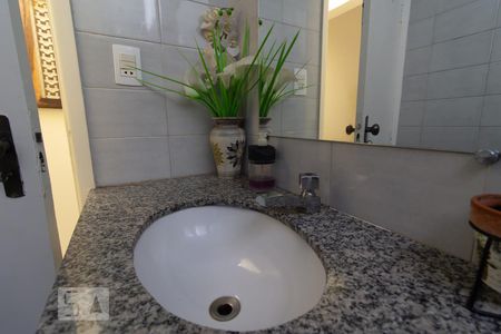 Apartamento à venda com 220m², 3 quartos e 1 vagaBanheiro Social 2