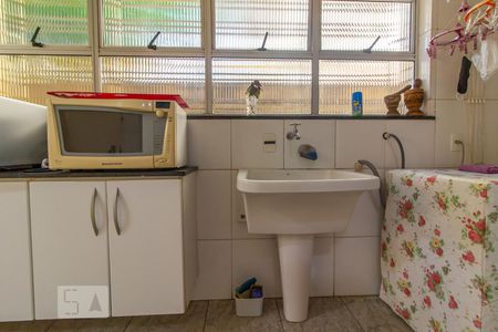 Apartamento à venda com 220m², 3 quartos e 1 vagaÁrea de Serviço