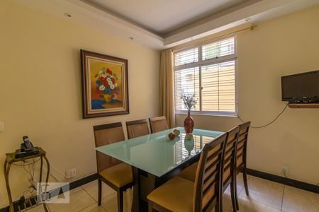 Apartamento à venda com 220m², 3 quartos e 1 vagaSala de Jantar