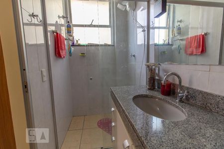 Apartamento à venda com 220m², 3 quartos e 1 vagaBanheiro da Suíte 1