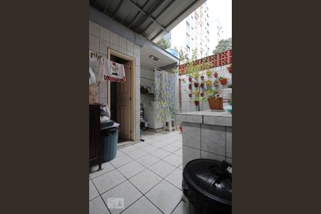 Casa à venda com 90m², 2 quartos e 1 vagaÁrea de Serviço