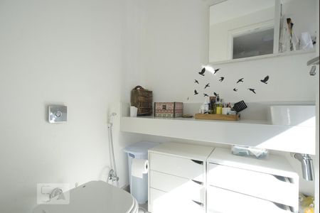 Apartamento à venda com 85m², 2 quartos e 1 vagaBanheiro da Suíte