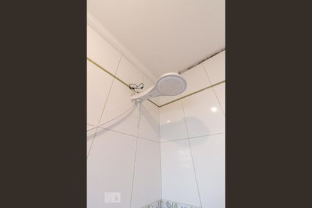 Casa à venda com 230m², 2 quartos e 1 vagaBanheiro quarto 2 suíte - chuveiro