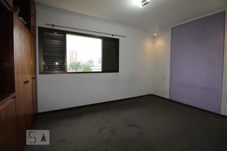 Apartamento para alugar com 235m², 3 quartos e 2 vagasQuarto 2 (suíte)