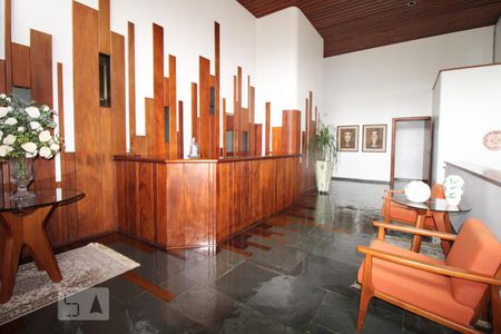 Apartamento para alugar com 235m², 3 quartos e 2 vagasHall de Entrada