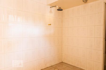 Casa à venda com 482m², 5 quartos e 4 vagas Casa à venda com 482m², 5 quartos e 4 vagasDucha