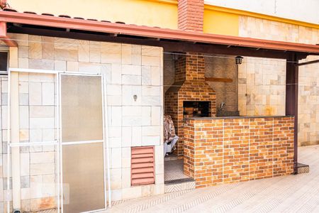 Casa à venda com 482m², 5 quartos e 4 vagas Casa à venda com 482m², 5 quartos e 4 vagasÁrea Gourmet