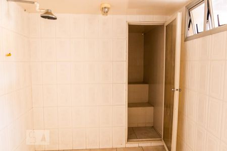 Casa à venda com 482m², 5 quartos e 4 vagas Casa à venda com 482m², 5 quartos e 4 vagasSauna