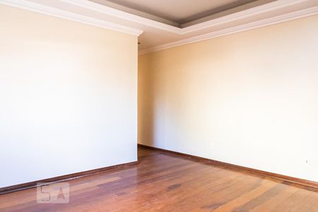 Casa à venda com 482m², 5 quartos e 4 vagas Casa à venda com 482m², 5 quartos e 4 vagasSala 3