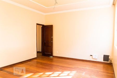 Casa à venda com 482m², 5 quartos e 4 vagas Casa à venda com 482m², 5 quartos e 4 vagasSuíte 2