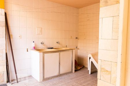 Casa à venda com 482m², 5 quartos e 4 vagas Casa à venda com 482m², 5 quartos e 4 vagasÁrea de Serviço