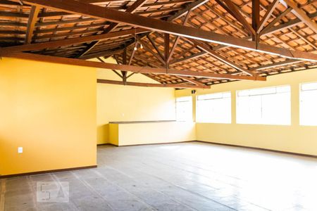 Casa à venda com 482m², 5 quartos e 4 vagas Casa à venda com 482m², 5 quartos e 4 vagasCobertura