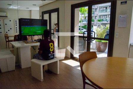 Apartamento à venda com 70m², 2 quartos e 1 vaga Apartamento à venda com 70m², 2 quartos e 1 vagaÁrea comum