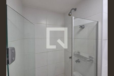 Apartamento à venda com 70m², 2 quartos e 1 vaga Apartamento à venda com 70m², 2 quartos e 1 vagaBanheiro social