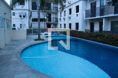 Apartamento à venda com 50m², 2 quartos e sem vagaÁrea comum - Piscina