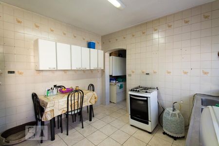 Casa à venda com 250m², 3 quartos e 2 vagasCozinha