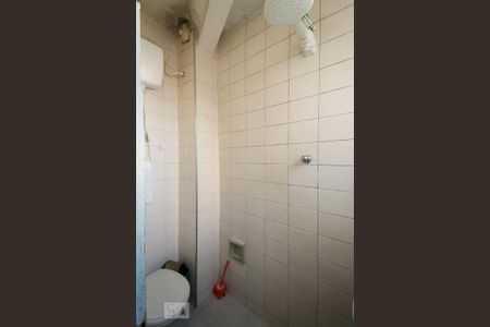 Casa à venda com 250m², 3 quartos e 2 vagasBanheiro 