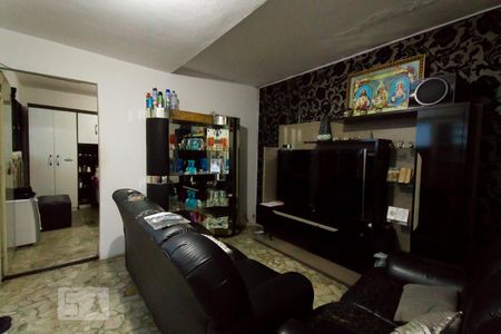 Casa à venda com 250m², 3 quartos e 2 vagasEdícula - Sala