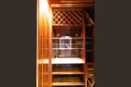 Apartamento para alugar com 336m², 4 quartos e 5 vagas Apartamento para alugar com 336m², 4 quartos e 5 vagasQuarto 5