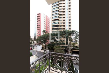 Apartamento para alugar com 336m², 4 quartos e 5 vagas Apartamento para alugar com 336m², 4 quartos e 5 vagasvista