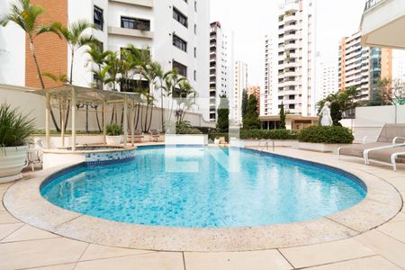 Apartamento para alugar com 336m², 4 quartos e 5 vagas Apartamento para alugar com 336m², 4 quartos e 5 vagasÁrea comum