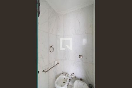 Apartamento para alugar com 336m², 4 quartos e 5 vagas Apartamento para alugar com 336m², 4 quartos e 5 vagasBanheiro