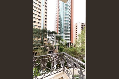 Apartamento para alugar com 336m², 4 quartos e 5 vagas Apartamento para alugar com 336m², 4 quartos e 5 vagasVista