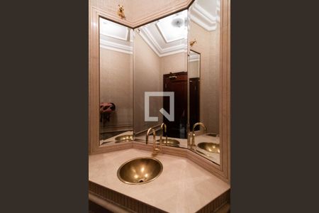 Apartamento para alugar com 336m², 4 quartos e 5 vagas Apartamento para alugar com 336m², 4 quartos e 5 vagasBanheiro