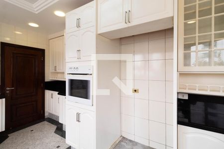 Apartamento para alugar com 336m², 4 quartos e 5 vagas Apartamento para alugar com 336m², 4 quartos e 5 vagasCozinha