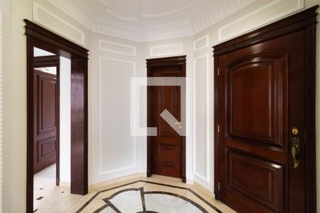 Apartamento para alugar com 336m², 4 quartos e 5 vagas Apartamento para alugar com 336m², 4 quartos e 5 vagassaleta