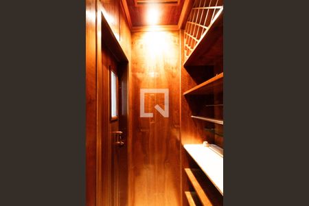 Apartamento para alugar com 336m², 4 quartos e 5 vagas Apartamento para alugar com 336m², 4 quartos e 5 vagasQuarto 5