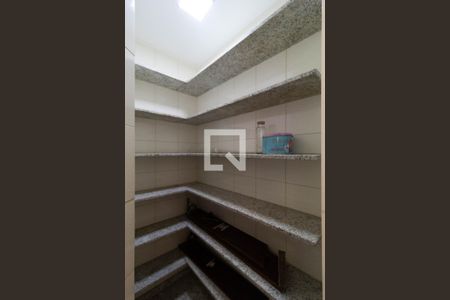 Apartamento para alugar com 336m², 4 quartos e 5 vagas Apartamento para alugar com 336m², 4 quartos e 5 vagasCozinha