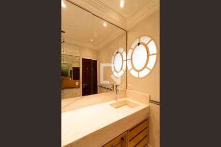 Apartamento para alugar com 336m², 4 quartos e 5 vagas Apartamento para alugar com 336m², 4 quartos e 5 vagasBanheiro