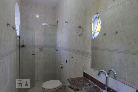 Apartamento à venda com 220m², 4 quartos e 1 vaga Apartamento à venda com 220m², 4 quartos e 1 vagaBanheiro da Suíte
