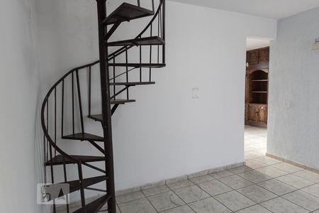 Apartamento à venda com 220m², 4 quartos e 1 vaga Apartamento à venda com 220m², 4 quartos e 1 vagaSala