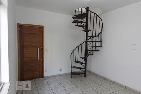 Apartamento à venda com 220m², 4 quartos e 1 vaga Apartamento à venda com 220m², 4 quartos e 1 vagaSala