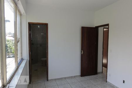 Apartamento à venda com 220m², 4 quartos e 1 vaga Apartamento à venda com 220m², 4 quartos e 1 vagaSuíte